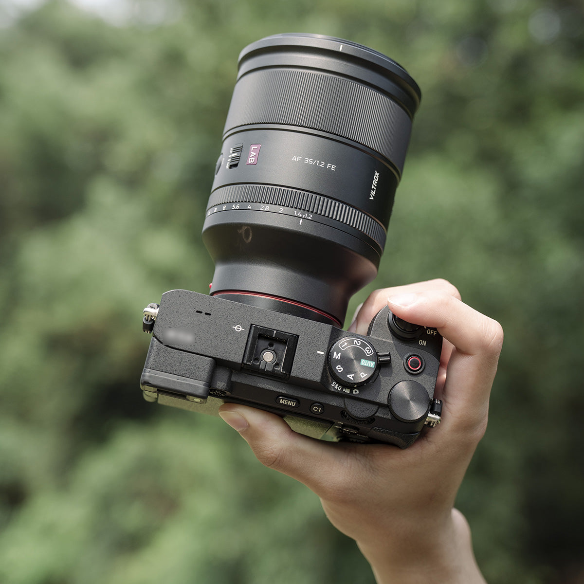 VILTROX AF 35mm F1.2 FE LAB(NO LCD) レンズ ソニー EマウントHyperVCMモーター 大口径f/1.2 フルサイズ Sony αカメラに対応 交換レンズ シンプル設計 ディスプレイ非搭載
